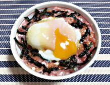 まぐとろろ温玉丼