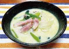 小松菜としめじの豆乳スープ